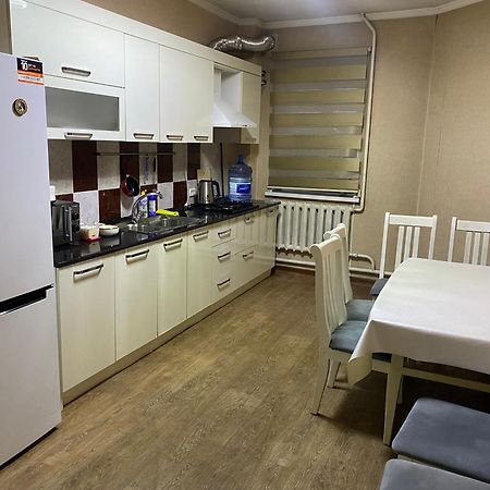 Hostel 4U Бишкек Экстерьер фото