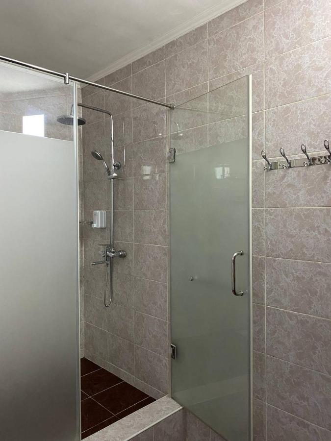 Hostel 4U Бишкек Экстерьер фото