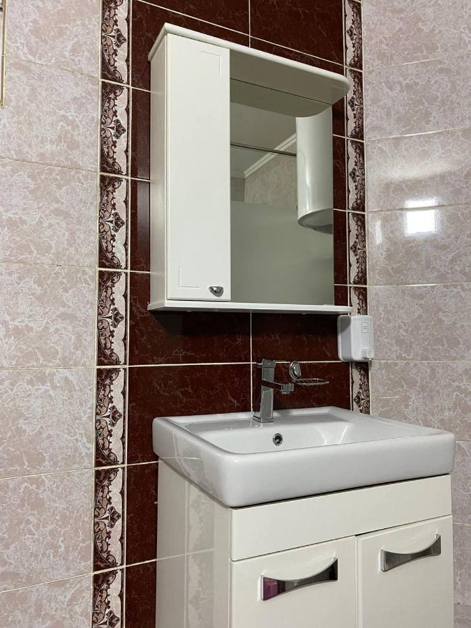 Hostel 4U Бишкек Экстерьер фото