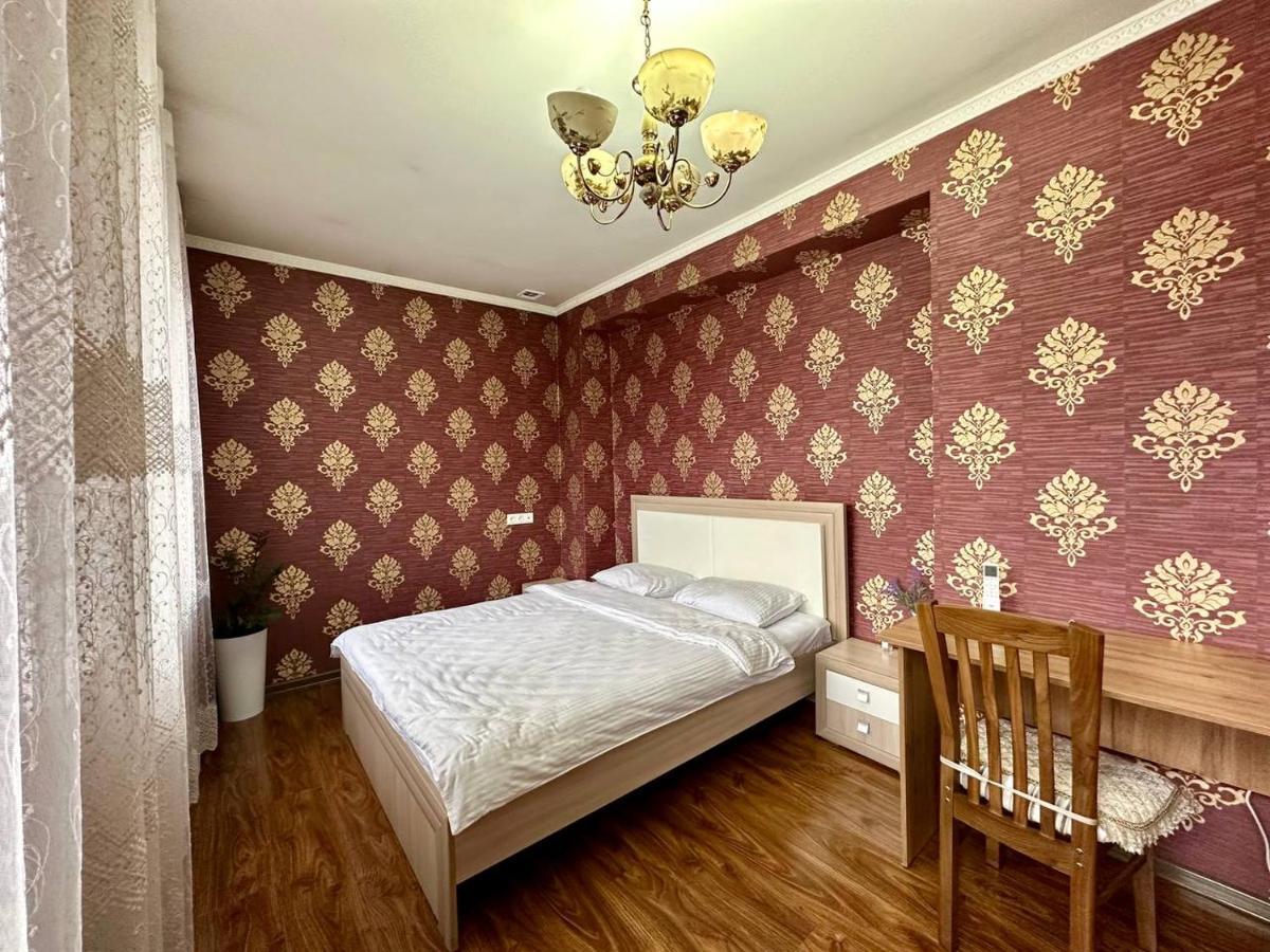 Hostel 4U Бишкек Экстерьер фото