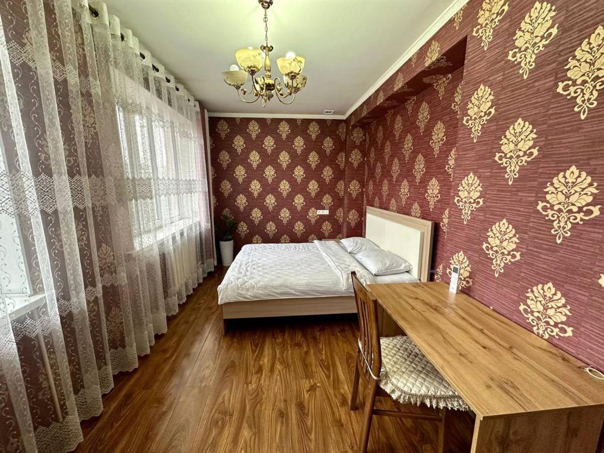 Hostel 4U Бишкек Экстерьер фото