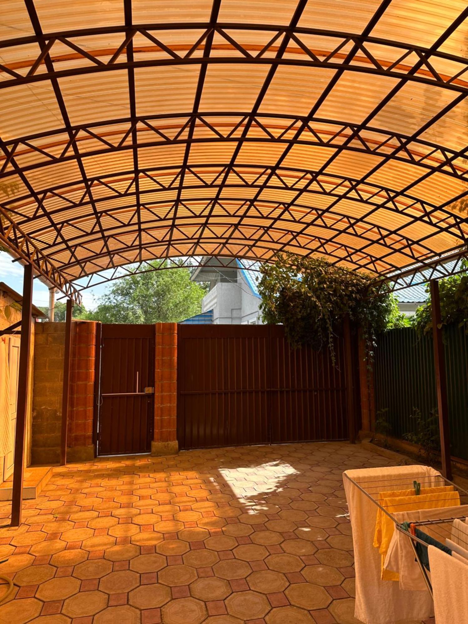 Hostel 4U Бишкек Экстерьер фото
